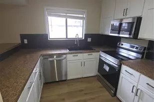 1836 N Crystal Lake Dr, Lakeland, FL 33801 - Photo 5