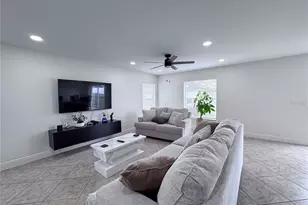 2425 Ashecroft Dr, Kissimmee, FL 34744 - Photo 29