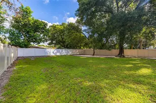 7918 Lakeside Woods Dr, Orlando, FL 32810 - Photo 17
