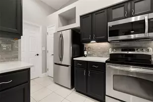 7918 Lakeside Woods Dr, Orlando, FL 32810 - Photo 9