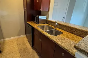 5152 Conroy Rd, Orlando, FL 32811 - Photo 11