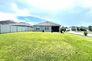5255 Bracks Landing Dr, Saint Cloud, FL 34771 - Photo 5