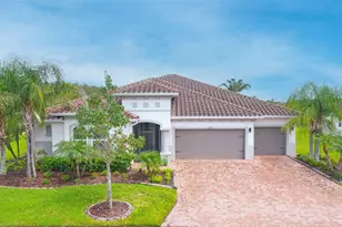 575 San Raphael St, Poinciana, FL 34759 - Photo 7