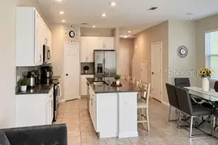 10805 Wyne Tree Ct, Orlando, FL 32824 - Photo 9