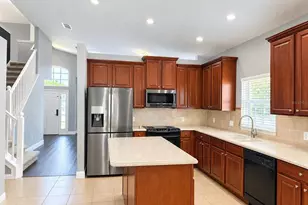 895 Hacienda Cir, Kissimmee, FL 34741 - Photo 3
