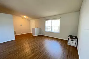 1098 W Seagate Dr, Deltona, FL 32725 - Photo 5