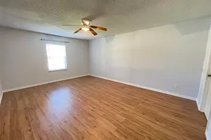 1098 W Seagate Dr, Deltona, FL 32725 - Photo 11