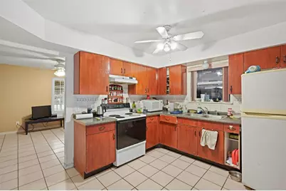10102 Flowers Avenue, Orlando, FL 32825 - Photo 11