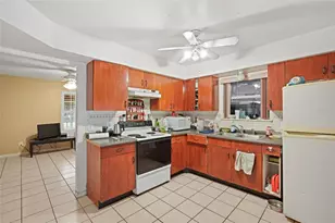 10102 Flowers Ave, Orlando, FL 32825 - Photo 11