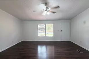 821 Navajo Dr, Saint Cloud, FL 34771 - Photo 11