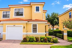 1298 Clove Dr, Poinciana, FL 34759 - Photo 1