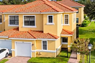 1298 Clove Dr, Poinciana, FL 34759 - Photo 3