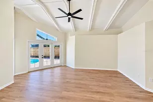 1446 Walden Oaks Pl, Plant City, FL 33563 - Photo 9