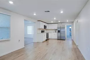 914 NW 14th Ave, Ocala, FL 34475 - Photo 9