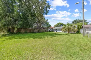 519 Massachusetts Ave, Saint Cloud, FL 34769 - Photo 9