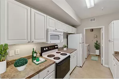 5572 Metrowest Boulevard #304, Orlando, FL 32811 - Photo 29