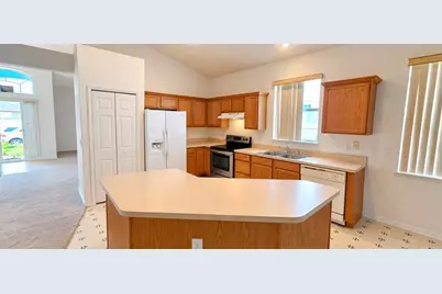 13443 Meadow Bay Loop, Orlando, FL 32824 - Photo 5