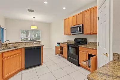513 Heartwell Dr, Kissimmee, FL 34759 - Photo 11
