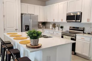 827 Longboat Dr, Davenport, FL 33896 - Photo 3