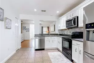 3115 Seaview Castle Dr, Kissimmee, FL 34746 - Photo 13