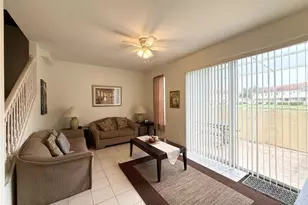 1213 S Beach Cir, Kissimmee, FL 34746 - Photo 11