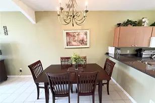 1213 S Beach Cir, Kissimmee, FL 34746 - Photo 7