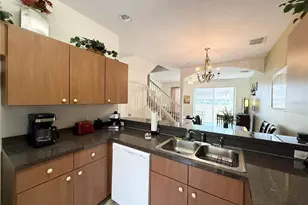 1213 S Beach Cir, Kissimmee, FL 34746 - Photo 3