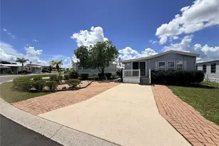 427 Center Crest Blvd, Davenport, FL 33837 - Photo 1