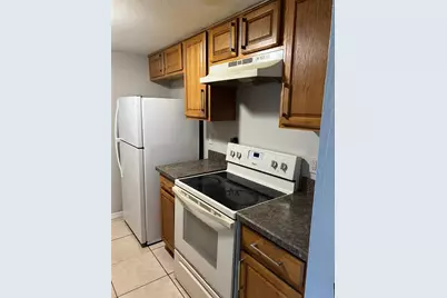865 Sky Lake Circle #A, Orlando, FL 32809 - Photo 3