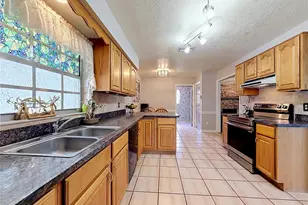 4148 Floralwood Ct, Orlando, FL 32812 - Photo 11