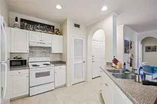860 N Orange Ave, Orlando, FL 32801 - Photo 23