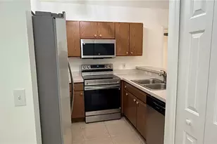 1175 Jade E Ln, Kissimmee, FL 34744 - Photo 11