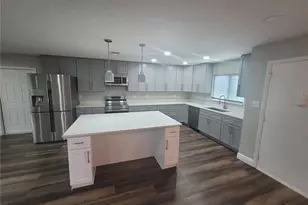 10481 Montpelier Cir, Orlando, FL 32821 - Photo 7