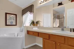 1438 Solana Cir, Davenport, FL 33897 - Photo 11