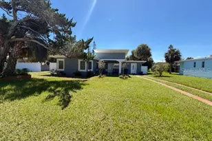 346 Pelican Ave, Daytona Beach, FL 32118 - Photo 1