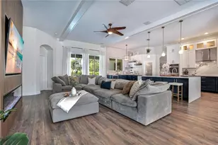 5033 Coveview Ct, Saint Cloud, FL 34771 - Photo 9