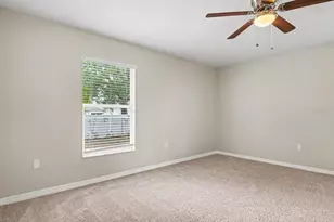 526 Finch Ct, Poinciana, FL 34759 - Photo 7