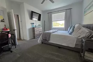 34827 Mulrion Dr, Zephyrhills, FL 33541 - Photo 11