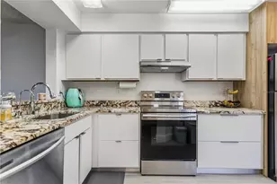 10803 Cypress Glen Dr, Coral Springs, FL 33071 - Photo 11