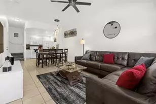 4015 Venetian Bay Dr, Kissimmee, FL 34741 - Photo 3