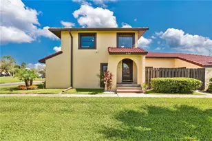 435 Hunter Cir, Kissimmee, FL 34758 - Photo 1