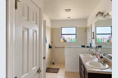 2921 Casabella Drive, Kissimmee, FL 34744 - Photo 17