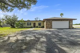 8812 Oakwood Dr, Lake Wales, FL 33898 - Photo 1