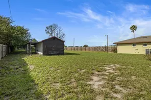 8812 Oakwood Dr, Lake Wales, FL 33898 - Photo 45