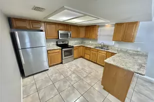 4485 White Oak Cir, Kissimmee, FL 34746 - Photo 5
