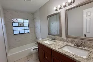 210 N Lone Oak Dr, Leesburg, FL 34748 - Photo 11
