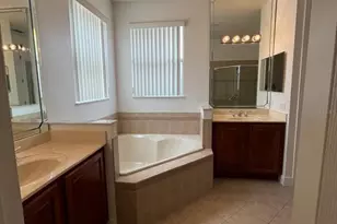 3811 Eagle Isle Cir, Kissimmee, FL 34746 - Photo 35