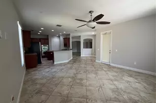 3811 Eagle Isle Cir, Kissimmee, FL 34746 - Photo 11