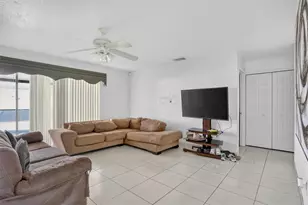 651 Elderwood Ct, Kissimmee, FL 34743 - Photo 3