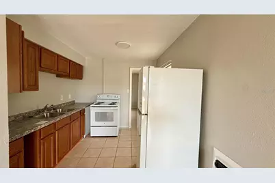 207 Mill Street, Wildwood, FL 34785 - Photo 5